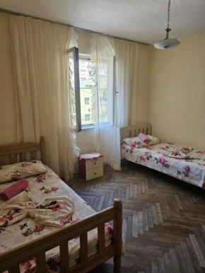Endris room